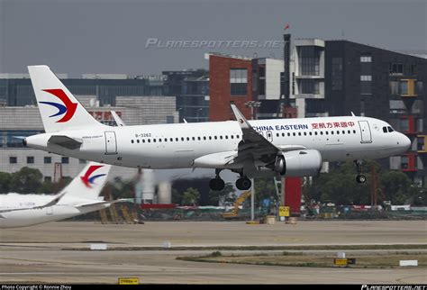 B 326Z China Eastern Airlines Airbus A320 251N Photo By Ronnie Zhou