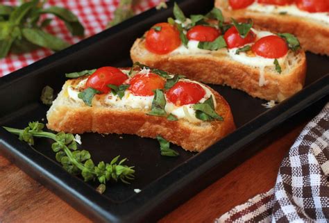 Tomato Basil Bruschetta