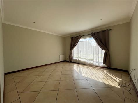 Bedroom House For Sale In Helderwyk Re Max Of Southern Africa