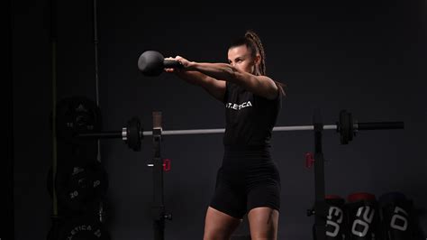 Kettlebell Swings Simpel Aber Effektiv Atletica Atletica