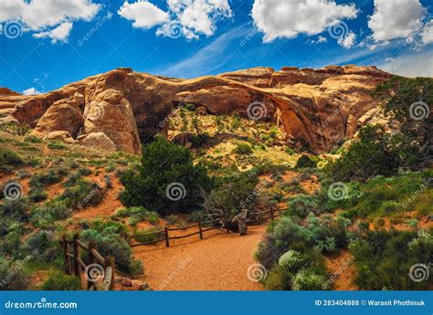 The Longest Arch On The Planet The Landscape Arch In Arches National