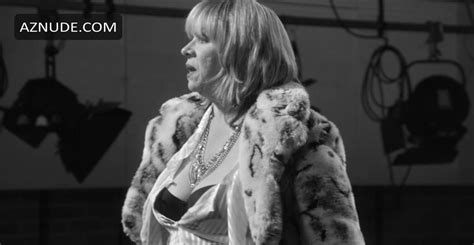 VALERIE BADER Nude AZNude