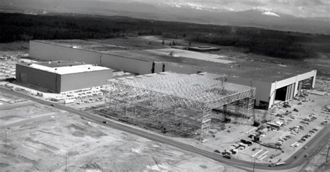 The Largest Building on Earth: The Boeing Factory in Everett