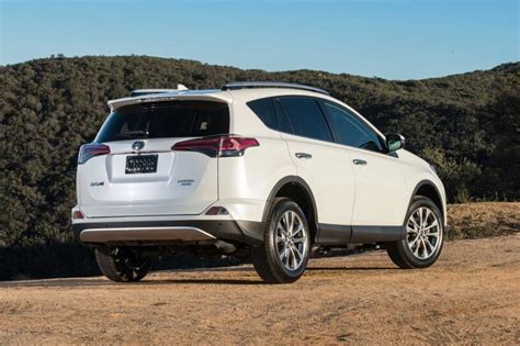 2018 Toyota Rav4 Pictures 193 Photos Edmunds