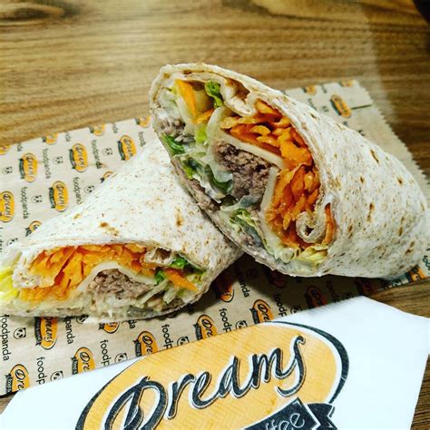 Dreams food & coffee - "Пълнозърнеста Тортила с риба тон" вкусно и ...