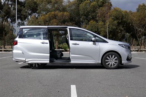 Honda Odyssey Vs Kia Carnival Comparison CarExpert