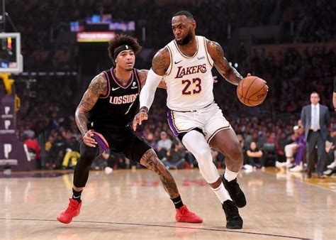 Lebron James Triple Double Helps Lakers Earn Third Consecutive Win