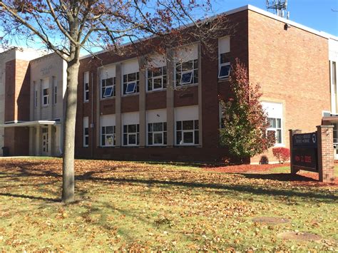 Hilbert Elementary School - Redford Union Schools