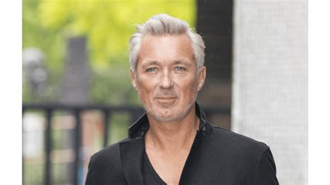 Martin Kemp Is Lucky In Love 8days