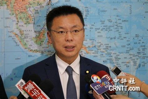 香港中評網：網民憂基隆港雙十煙火變炮火 綠委稱想太多