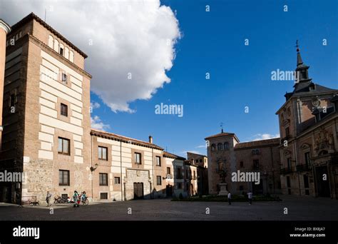 Casa y Torre de los Lujanes en la Plaza de la Villa Madrid España