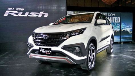 Đánh giá xe Toyota Rush 2018 kèm hình ảnh chi tiết giá bán tại Việt