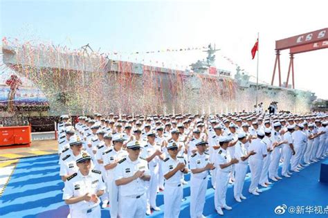 揭仲專欄：共軍新兩棲攻擊艦改變登台戰術 風傳媒