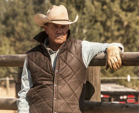 ‘yellowstone On Paramount Network The Episode 3 Fights And Flashback