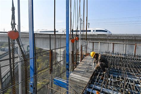 Huzhou Hangzhou High Speed Railway Under Construction