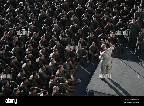 U S Marine Corps Commandant Robert Neller Speaks To U S Soldiers And