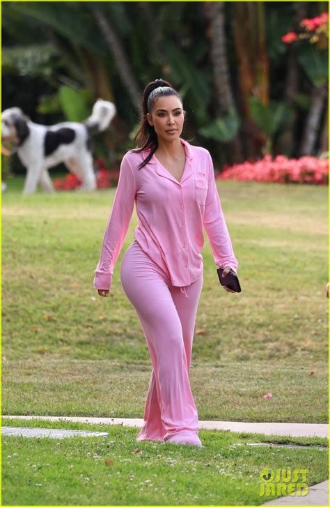 Kim Khloe And Kourtney Kardashians Are Barbie Girls In Hot Pink Looks Photo 4945503 Khloe