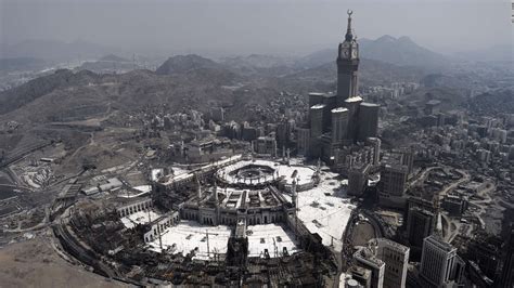 Video Shows Moment Crane Collapses In Mecca CNN Video