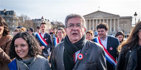 Retraites les élus de gauche viennent au secours des manifestants