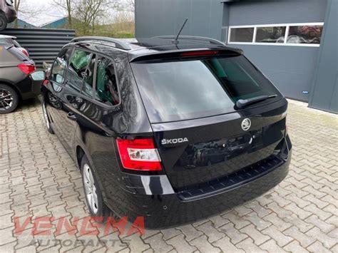 Skoda Fabia III Combi 1 2 TSI 16V Greentech Épave 2015 Métallisé Noir