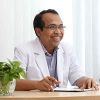 Dr Karuniawan Purwantono Sp OT Dokter Spesialis Bedah Ortopedi Dan