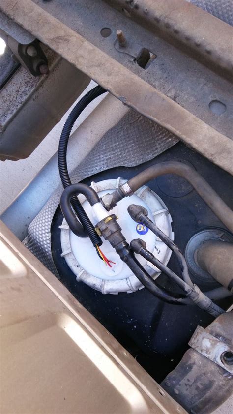 Replacing A Ford Ranger Fuel Pump Lifting Bed