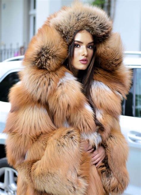 Pin By Gert Jan Veenema On Bont Fur Coats Women Fur Coat Fashion Fur