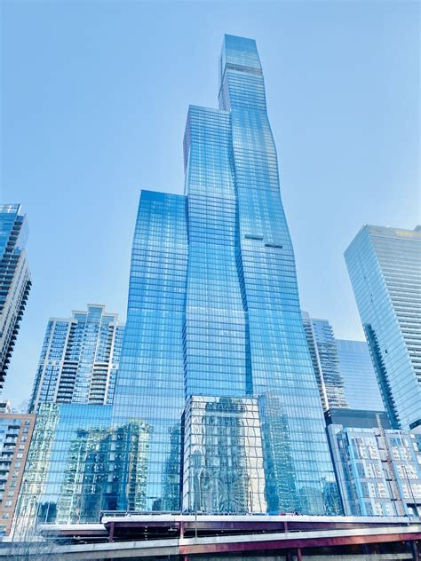 Tallest Buildings in Chicago Create The Most Unique Skyline