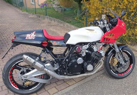 Honda Cbx 1050 Cafe Racer Built For A Motogp Legend Honda Cbx1000