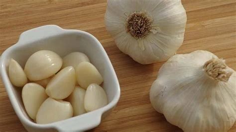 Ketahui 5 Manfaat Mengejutkan Makan 1 Siung Bawang Putih Sebelum Tidur