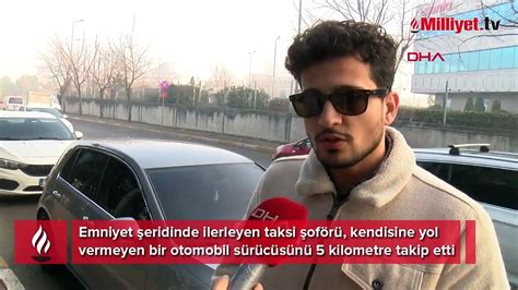 Taksici Dehşet Saçtı Emniyet şeridinde Yol Vermeyen Sürücüye Saldırdı