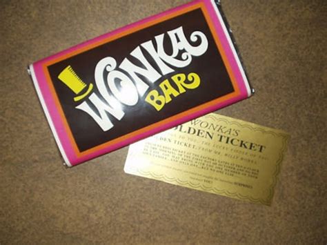 7 oz. sized Willy Wonka chocolate bar wrapper & Golden ticket