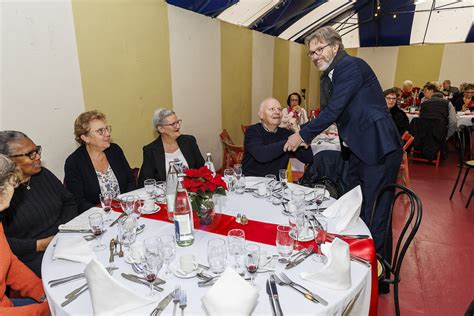 Repas Des Seniors Novembre Bertrand Guigou Ville De