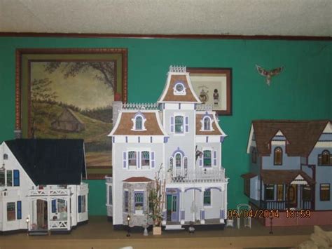 Pin By Ul Rike On Puppenhaus Dollhouse Tutorials Doll House Painting