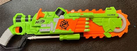 Nerf N Strike Zombie Strike Brain Saw Blaster Chainsaw Brainsaw W