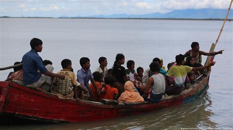 Sixteen dead as Rohingya refugee boat sinks near Bangladesh – DW – 02/11/2020