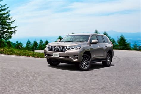 Toyota Land Cruiser Prado Facelift Unveiled Land Cruiser Prado