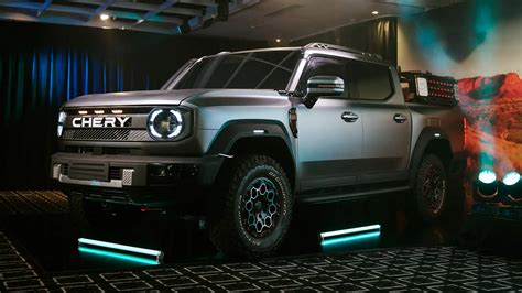 suzuki jimny ute  borrowed  cherys  dual cab