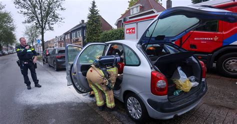 Bestuurder Gaat Hulp Halen Bij Autobrand Maar Keert Niet Terug