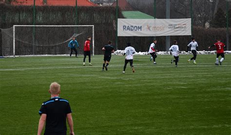 Pierwsze Zimowe Przetarcie W Radomiu Mks Mazovia Mi Sk Mazowiecki