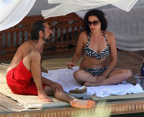 Lisa Edelstein Bikini In Italy 04 GotCeleb