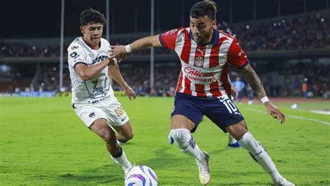 C Mo Le Va A Pumas Cuando Enfrenta A Chivas En Cu Fuera De Su Horario