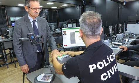 Unidade M Vel Da Pcdf Refor A Emiss O De Carteira De Identidade