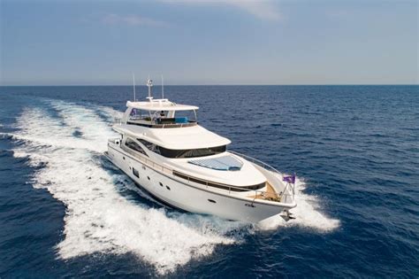 johnson   perfect mix  cruising performance  interior style