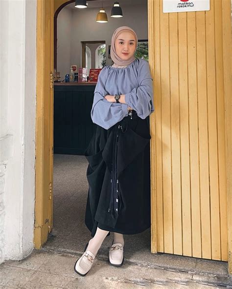 Ide Styling Blouse Ala Thafanya Sabila Tampil On Point