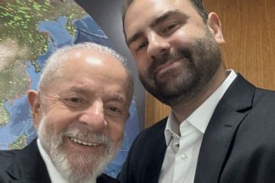 Filho De Lula Visita Pai No Planalto Passei Para Ver Meu Velho