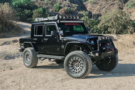 Go Rhino Jeep Wrangler 2012 BRJ40 Stubby Black Front Winch Modular