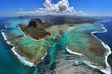 Traces Of An Ancient Lost Continent Gondwana Under Mauritius Island