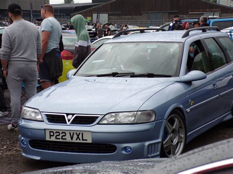 Vauxhall Vectra Sport V Estate Severely Annoyed With Flickr