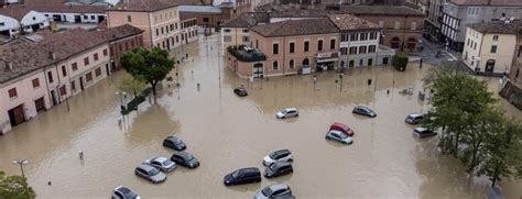 Desastres Clim Ticos Geraram Perdas De R Trilh Es Na Economia